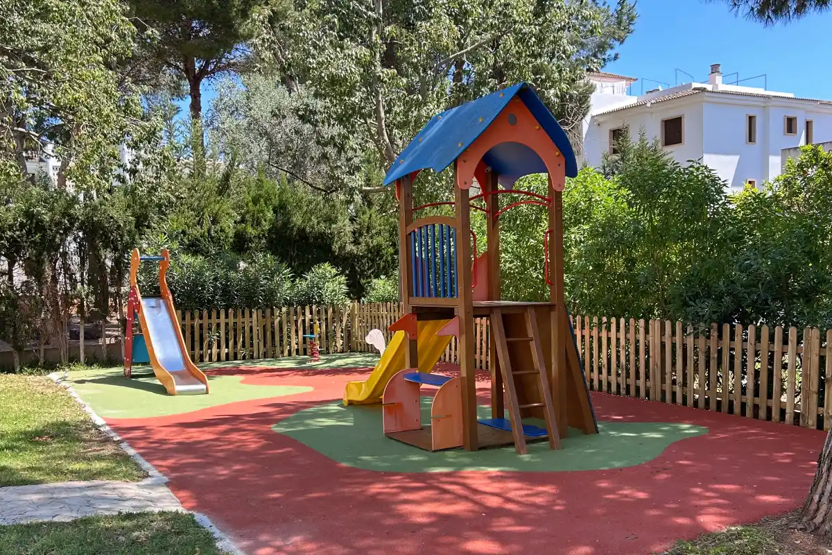 Spielplatz Tropicana Hotel